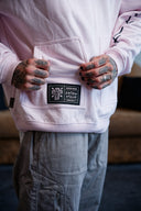 Hoodie Garage Brand 2 – vue détaillée de face du sweat à capuche